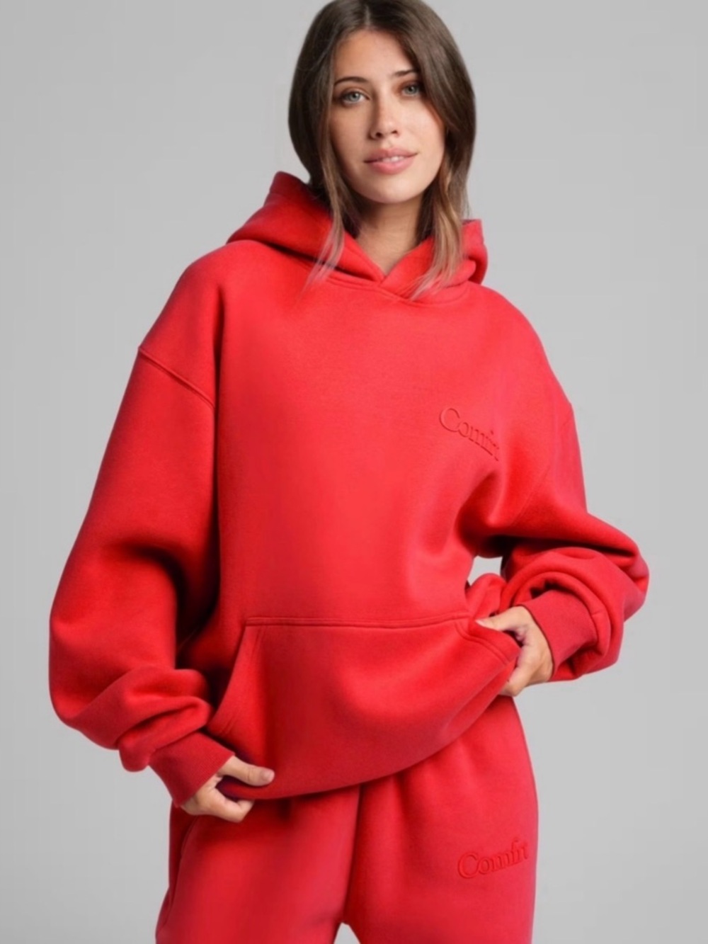 Comfrt Crimson Red Sweatsuit Set Hoodie Sweatpants Size M NWOT TikTok Viral - Picture 3 of 6